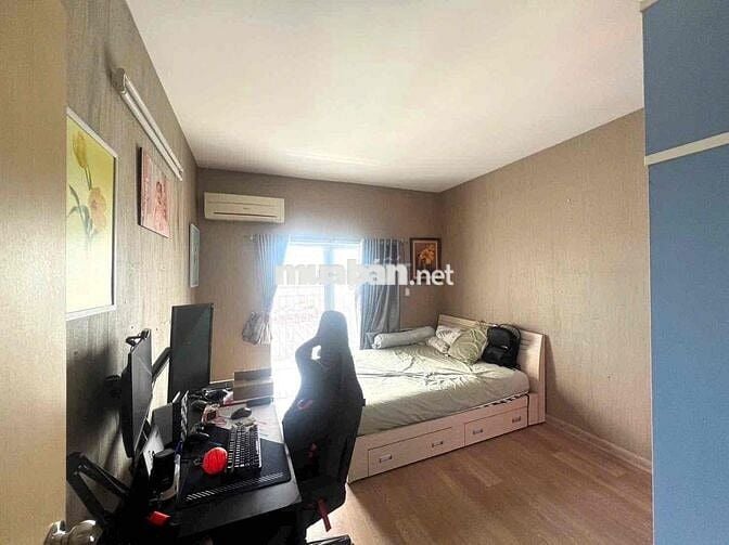 Cho thuê căn hộ Oriental Plaza 2pn Giá 11triệu/tháng