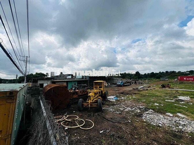 cần bán gấp 5000m2 góc 2 mặt tiền qlo 1a hưng lộc