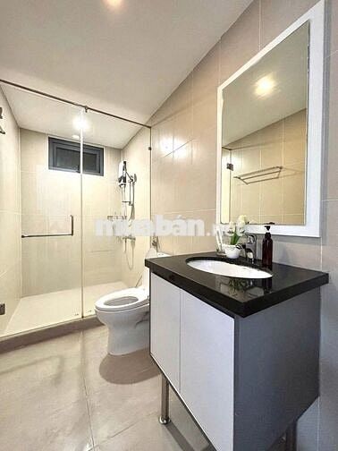 Cho thuê căn hộ 1 phòng ngủ ngay cầu Sông Hàn