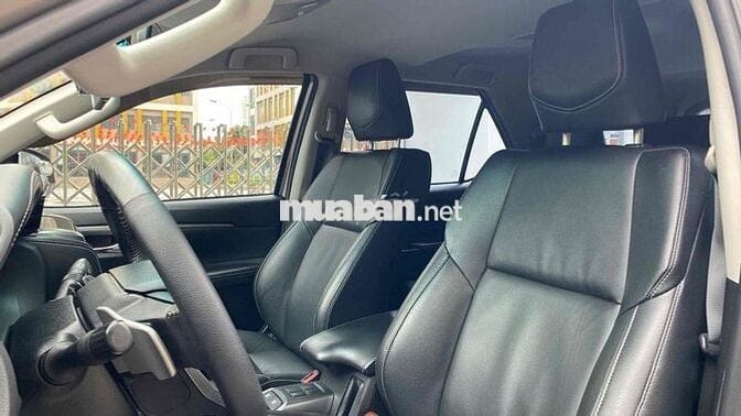 Toyota Fortuner 2.4AT 4x2 sx 2022 màu nâu xe đẹp