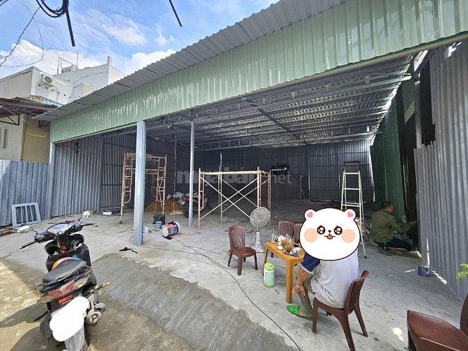 Cho thuê xưởng Phường Đông Hưng Thuận, Quận 12, DT 12x18m, giá 18tr/th