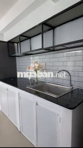 Do cần chuyển chỗ mới nên cần pass phòng. Giá cả thương lượng thêm ạ!