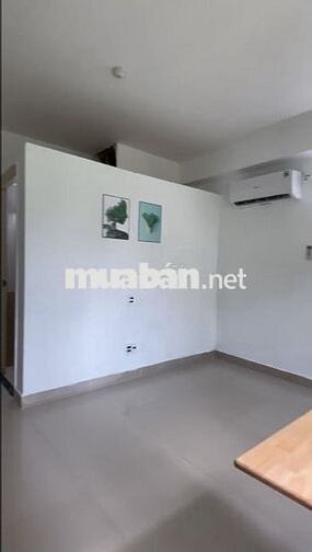 Do cần chuyển chỗ mới nên cần pass phòng. Giá cả thương lượng thêm ạ!