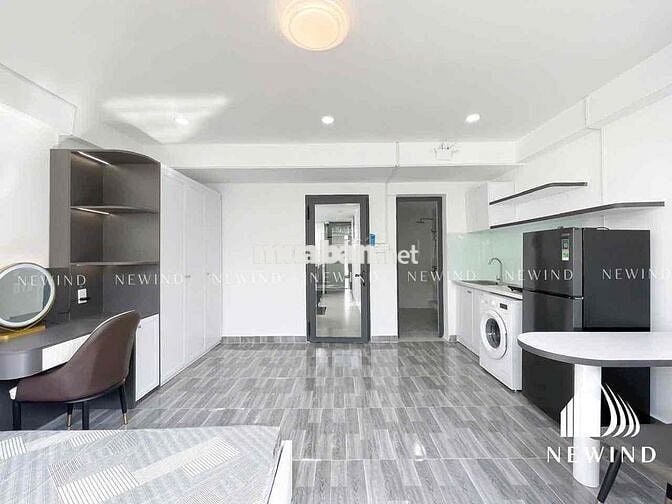 Studio Cao Cấp Mặt Tiền Tân Quy Quận 7