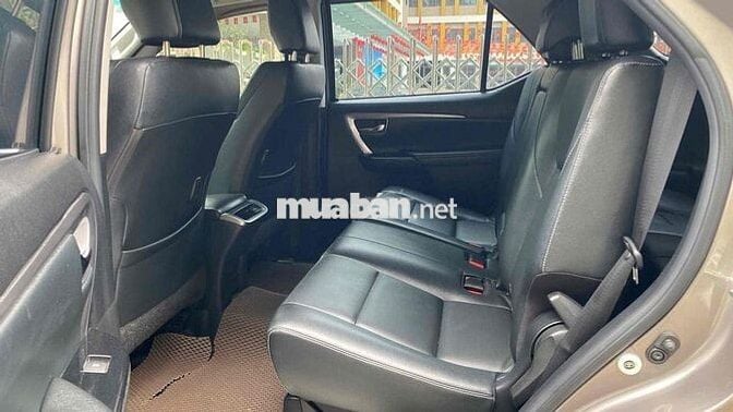 Toyota Fortuner 2.4AT 4x2 sx 2022 màu nâu xe đẹp