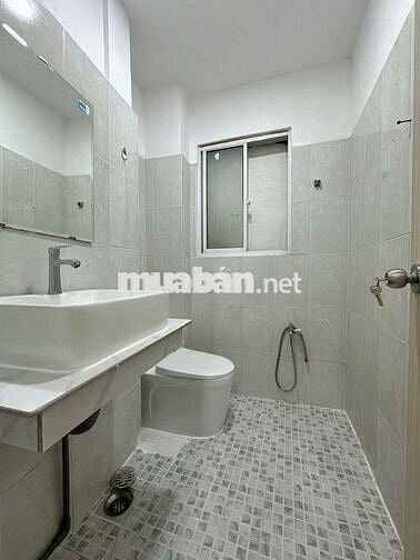Bán nhà mặt tiền Bùi Đình Tuý, Bình Thạnh, 21.9m2, 2 tầng BTCT