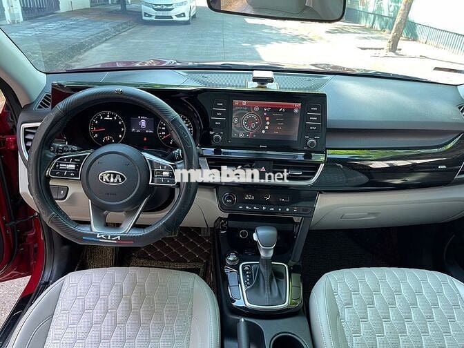 Kia Seltos 2020  - 30000 km