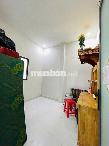 BÁN NHÀ SHR Ở GẦN NGÃ TƯ GA Q12. GIÁ : 3,65  TỈ