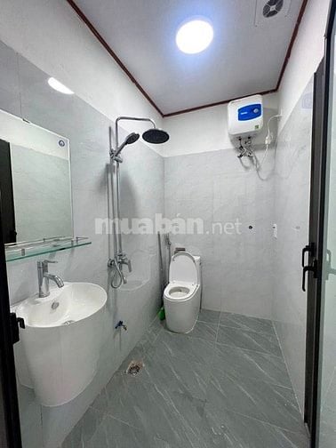  HIẾM – NHÀ NGUYỄN VĂN CỪ 2 PHÒNG NGỦ CÓ 3 TỶ MỘT TÍ GẦN Ô TÔ TRÁNH 