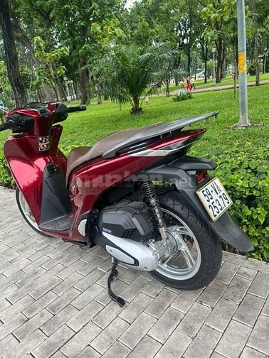 Cần bán xe Honda SH 160i ABS – màu đỏ, 2023, xe gia đình, còn mới 99%