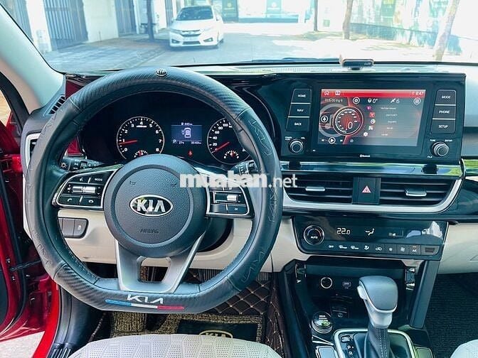 Kia Seltos 2020  - 30000 km