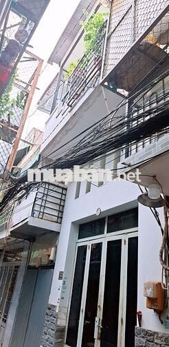 Nhà hẽm đường Đông Hồ. Phường 4..Q8