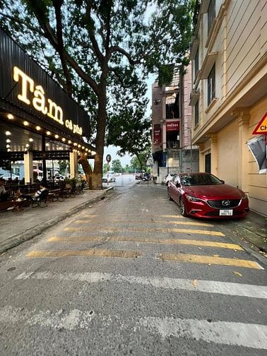  HIẾM – NHÀ NGUYỄN VĂN CỪ 2 PHÒNG NGỦ CÓ 3 TỶ MỘT TÍ GẦN Ô TÔ TRÁNH 