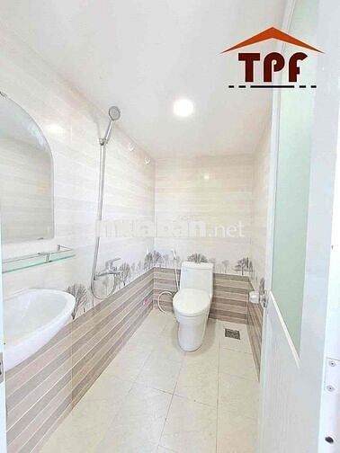CHO THUÊ TRỌ CÓ NỘI THẤT CƠ BẢN, GẦN CÔNG THƯƠNG, AEON TÂN PHÚ