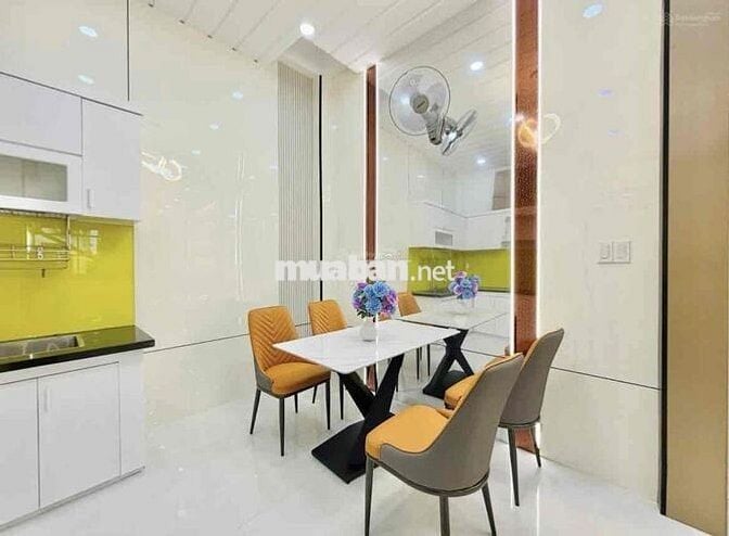 VỊ TRÍ ĐẸP NHÀ NGAY MTD HỒ VĂN HUÊ,P9,PHÚ NHUẬN.GIÁ: 5Tỷ390.