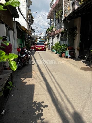 Bán nhà BÌnh Thạnh,Nguyên Hồng, hxh,nhà mới cứng, dt 6x15m,giá 10,5tỷ