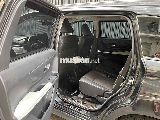 Toyota veloz cross- 18000 km zin 100% bao kiểm tra