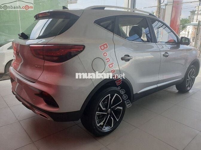 MG ZS Luxury 1.5 AT 2WD