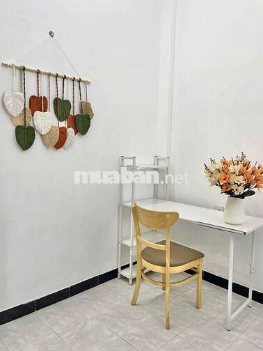 2PN Tách Bếp Cửa Sổ Rộng Thoáng, Trung Tâm Phú Nhuận.