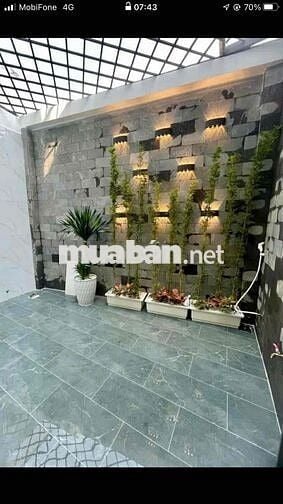 nhà trệt lửng 2 lầu 4pn 5 wc đg lê thị riêng