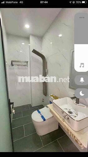 nhà trệt lửng 2 lầu 4pn 5 wc đg lê thị riêng