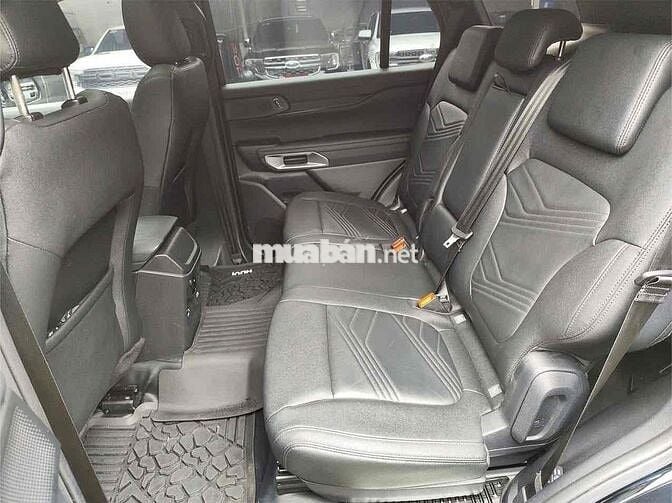 Ford Everest 2023 Titanium 2.0 AT 4x2 - 28000 km