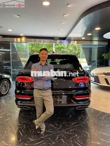 BÁN XE BENTLEY BENTAYGA