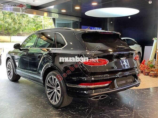 BÁN XE BENTLEY BENTAYGA