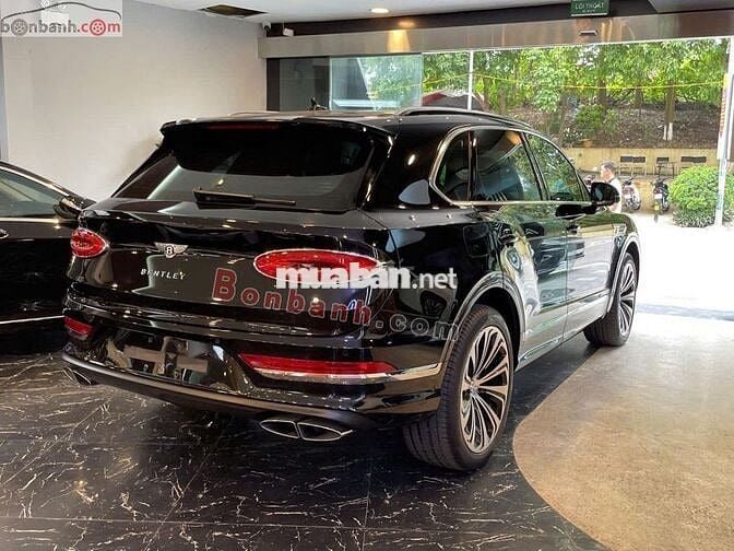 BÁN XE BENTLEY BENTAYGA