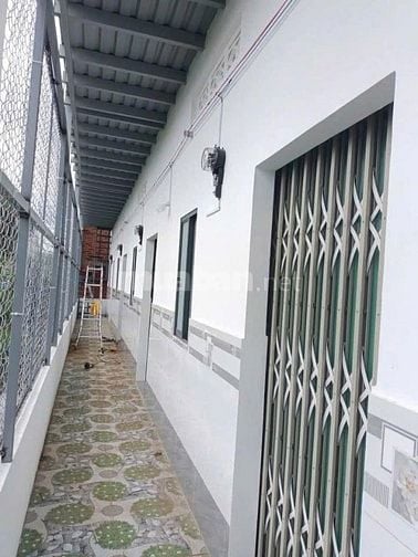 Bán dãy trọ nằm ngay KCN Tây Bắc giá chỉ có 990 triệu, DT 146m2, SHR.