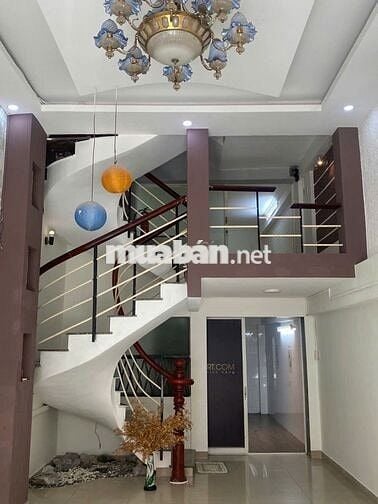 Cho thuê mặt bằng hẻm đường Trần Hưng Đạo P1 Q5