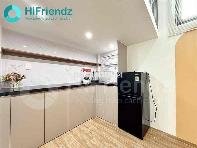 CHO THUÊ PHÒNG BAN CÔNG MÁY GIẶT RIÊNG SÁT ĐẠI HỌC HUTECH , HỒNG BÀNG