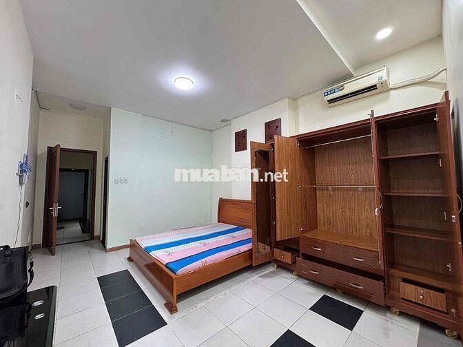 1 PN TÁCH BẾP FULL NỘI THATA BAN CÔNG THOÁNG MÁT NGAY TRUNG TÂM TSN