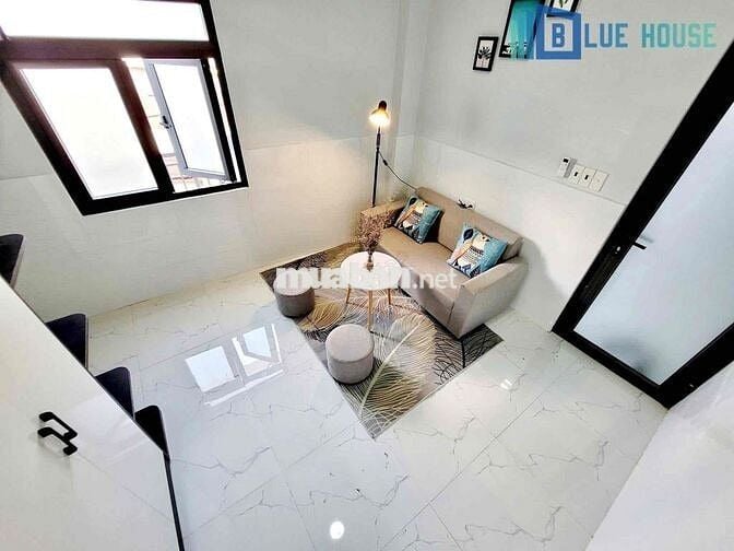 CHO THUÊ DUPLEX FULL NỘI THẤT CỬA SỔ TRỜI THOÁNG MÁT RỘNG 30m2 VHU