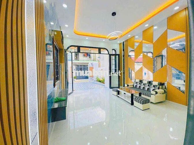 Nhà Mặt Tiền Ngay Chợ Bình Chánh sổ hồng riêng
