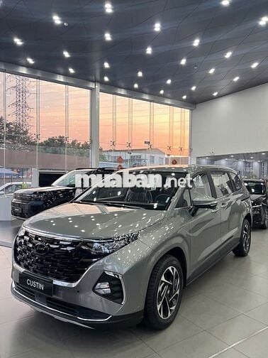 HYUNDAI CUSTIN 1.5T NHẬN XE CHỈ TỪ 210 TRIỆU