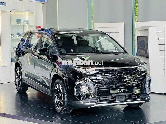 HYUNDAI CUSTIN 1.5T NHẬN XE CHỈ TỪ 210 TRIỆU