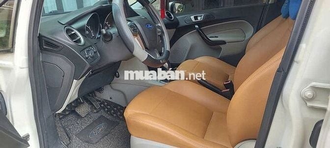 Ford Fiesta 1.5 AT 2015 Xe Chính Chủ - 10000 km
