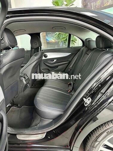 Mercedes Benz E Class 2021 E180 - 93000 km