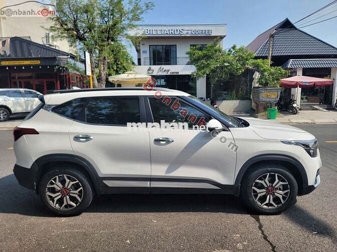 Kia Seltos Luxury 1.4 AT 2023