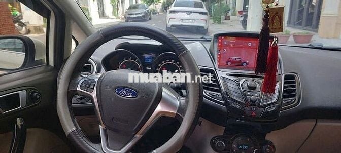 Ford Fiesta 1.5 AT 2015 Xe Chính Chủ - 10000 km