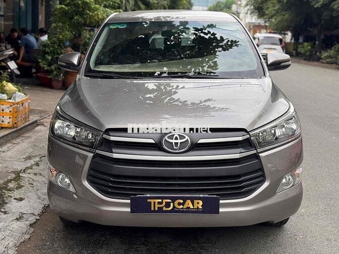 Toyota Innova 2016 2.0E - 48000 km