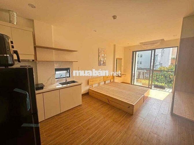TRỐNG LẠI CHDV BAN CÔNG 40M2 - NGAY CHỢ BÀ CHIỂU