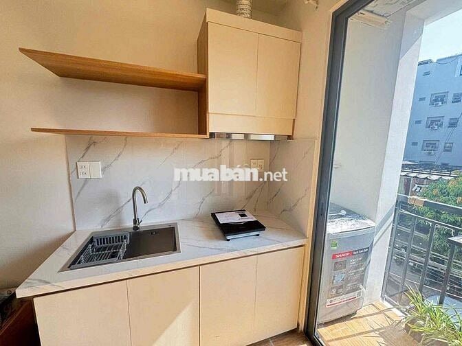 TRỐNG LẠI CHDV BAN CÔNG 40M2 - NGAY CHỢ BÀ CHIỂU