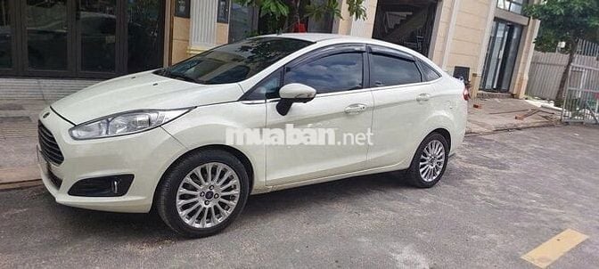 Ford Fiesta 1.5 AT 2015 Xe Chính Chủ - 10000 km