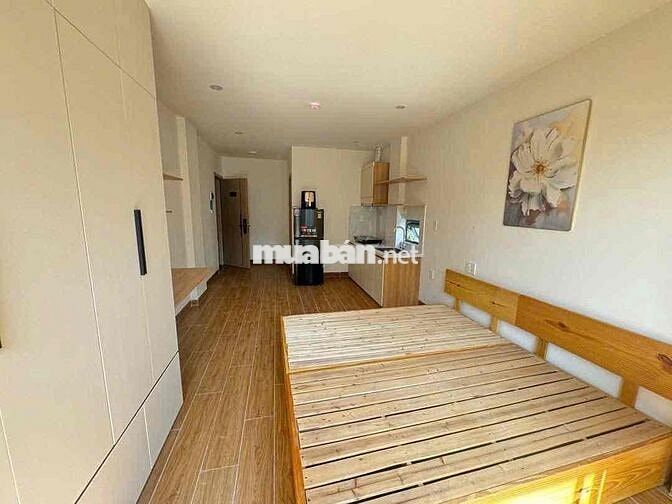 TRỐNG LẠI CHDV BAN CÔNG 40M2 - NGAY CHỢ BÀ CHIỂU