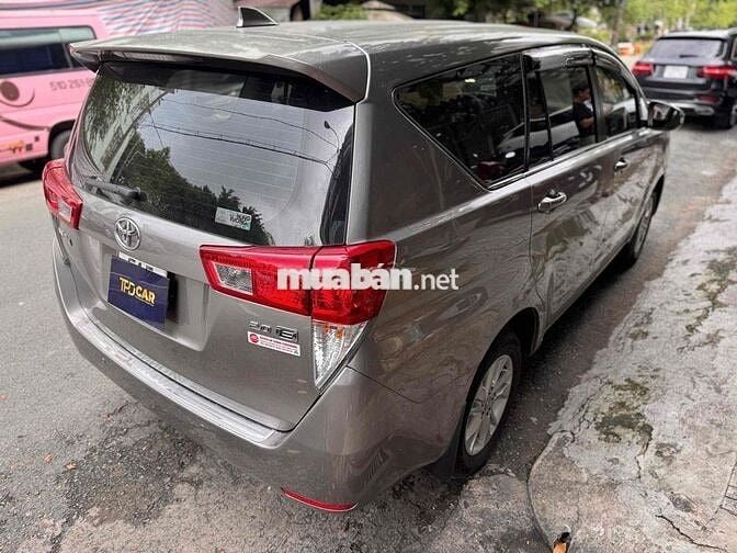 Toyota Innova 2016 2.0E - 48000 km