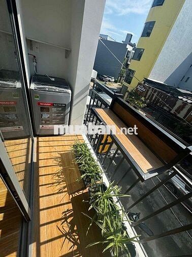 TRỐNG LẠI CHDV BAN CÔNG 40M2 - NGAY CHỢ BÀ CHIỂU