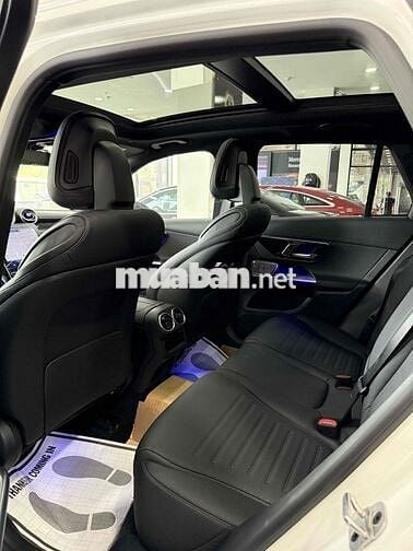 Mercedes Benz GLC 2023 - 15 km