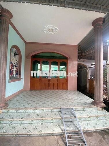 Căn nhà cấp 4 ngay sau chợ thới tứ thới tamthôn giá 720 triệu sổ riêng